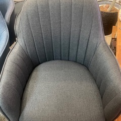 ダイニングチェア　2脚セット　回転 クッション 肘付き　椅子　イスの画像