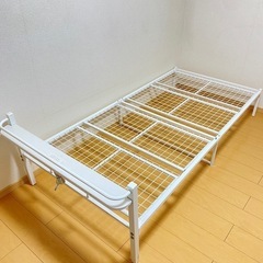 ベッドフレーム