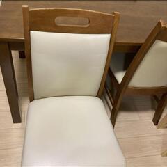 ニトリ ダイニングテーブルセットの画像