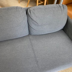 9874 IKEA イケア 2Pソファ ソファ ブルー 青 ミディアムブルー グロスタード 幅1210mm × 奥行780mm × 高さ680mm 座面高さ410mmの画像