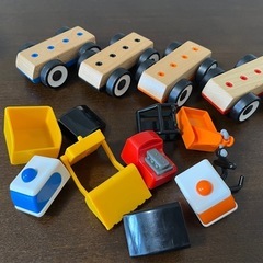 IKEA 木のおもちゃ くるま セットの画像