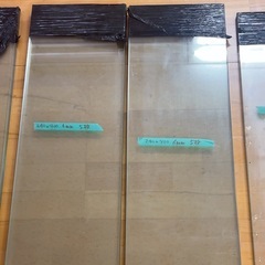 【什器／陳列用ガラス板】各種サイズあり／小窓やカウンター等にもの画像
