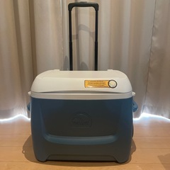 Igloo  イグルー　クーラーボックス　キャスター付き　58L 