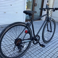 【クロスバイク】美品❗️700x28c 7段変速　チェーン新品❗️若林自転車　唐崎店　SALE中❗️の画像