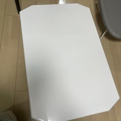 アイリスオーヤマ　折りたたみテーブルの画像