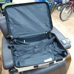 新品 HUNDRED 軽量 バイカラー キャリーケース Mサイズ 63L ベージュ MCR-001 ハードケース スーツケース 旅行かばん キャスター付き 札幌市 清田区 平岡（ 札幌市 清田区 平岡の画像