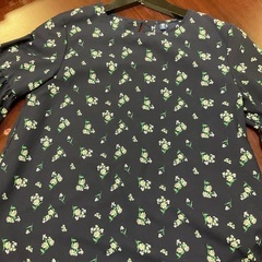(219)KIDS  150cm UNIQLOブラウスの画像