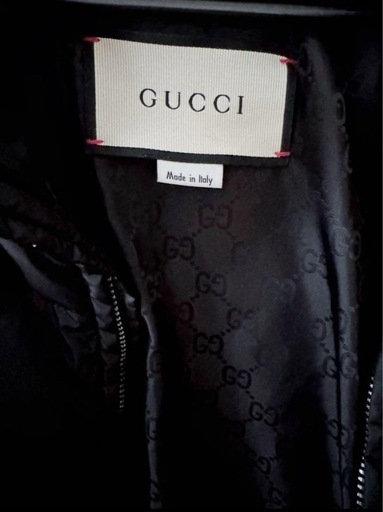 GUCCI ブラック ダウンジャケット フード付き 44