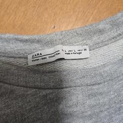 ZARA　トップスの画像