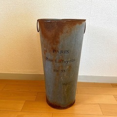 ブリキ　インテリア　入れ物　