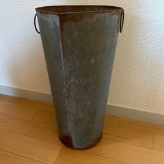 ブリキ　インテリア　入れ物　の画像