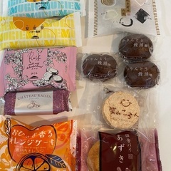 お菓子16個の画像