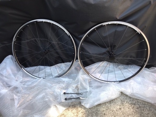 シマノ WH-R500 前後ホイール 105『10速』スプロケットつき シマノ WH-R500 前後ホイール 105『10速』スプロケットつき