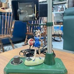 B8【テーブルライト】Betty ベティー US TRAFFIC LIGHT ヴィンテージ 信号機ライト 電気スタンド トラフィックライトの画像