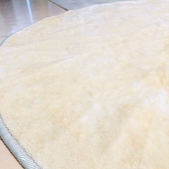 丸洗いOK！クリーニング済の円形ラグ 直径140cmの画像
