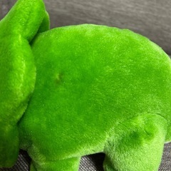 緑色 トリケラトプス ぬいぐるみ　恐竜①の画像