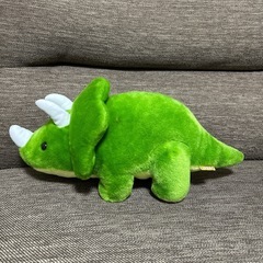 緑色 トリケラトプス ぬいぐるみ　恐竜①の画像