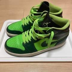 Air jordan 1 mid グリーン　緑　蛍光緑 