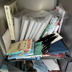【無料】組立式収納ボックス16個 棚の画像