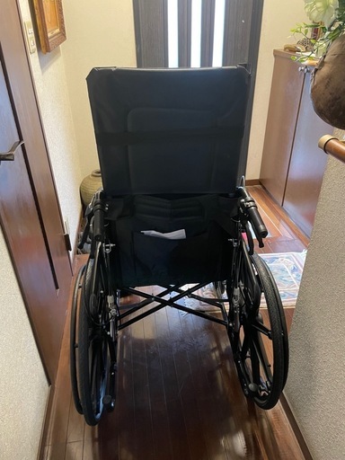 ほぼ新品の車椅子