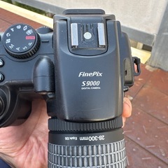 Fujifilm FinePix s9000デジタルカメラの画像
