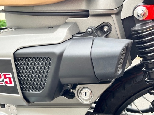 ハンターカブ125【ctd125【貴重色 マットアーマードシルバーメタリック