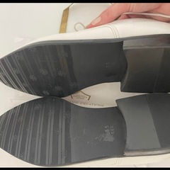 メンズシューズ　白の画像