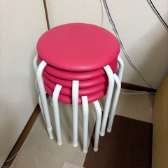 丸イスの画像