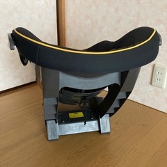 チャイルドシート0〜1.5&0.9〜4歳の画像