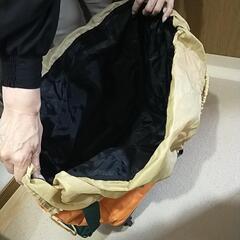 【中古】4輪軽量キャリーバッグ/キャンプに/アウトドアに/タウンユースに/大容量/セパレートタイプの画像