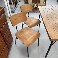 【美品‼️】定価109,990円♪ 現行モデル ニトリ 135cm幅4人掛けダイニングテーブルセット(アウロス) 片側ベンチ アイアンフレーム オーク材ブラウン♪の画像