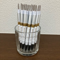  3機能一体型アイブロウの画像
