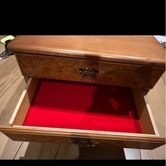 高品質木製 3段チェスト 赤内装の画像