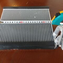 スズキ用　エバポレーター！！　社外新品！！　車のエアコン修理に～　参考純正品番95411-72MA3の画像