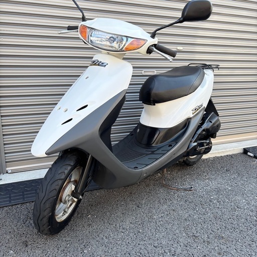 4041.高馬力2スト　ライブディオ　バッテリー新品　千葉県柏市　即日配送、自走引き取り引き取りも可能