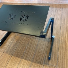 パソコンスタンド　の画像