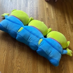 リトルグリーンメンぬいぐるみの画像