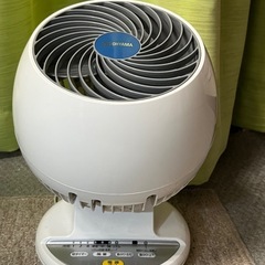小型　サーキュレーター　ジャンク品　リモコン付き　左右首振り機能故障　の画像