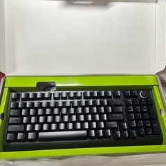 ゲーミングキーボード 赤軸 98 キー メカニカル LED バックライト付きの画像