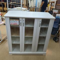 キャビネット 収納力抜群！清潔感のあるホワイトカラー  【浜村鹿野温泉ICから3分 買取本舗、 宮本リサイクル 営業時間9～19時 定休日水曜のみ←連絡できませんm(_ _)m】の画像