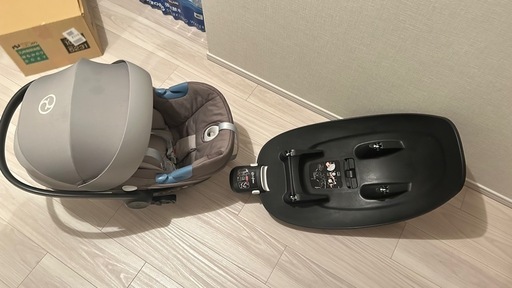 【サイベックス】cybex クラウドz i-size チャイルドシート　ベース、アダプター付き
