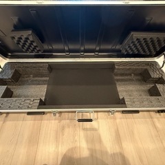 【新品同様】88鍵キーボード　ハードケースの画像
