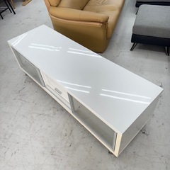 【美品‼️】ニトリ 145cm幅ローボード テレビ台 リビング収納家具 鏡面仕上げホワイト♪の画像