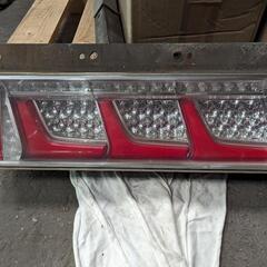 小糸製トラックテールランプ
