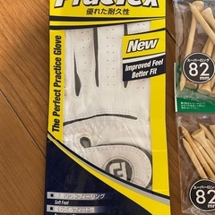 新品ゴルフボール、ティー、クラブケースなどの画像
