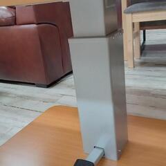 ★北九州、福岡市周辺配送可【ニトリ】昇降テーブル  (幅120cm)  木目  💳自社配送時🌟代引き可💳※現金、クレジット、スマホ決済対応※  【配送希望は要決済前問い合わせ】の画像