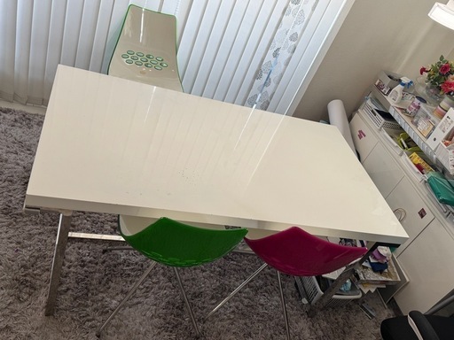 ダイニングテーブル