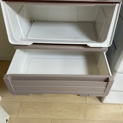 プラスチック収納ケースの画像