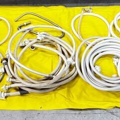☆中古￥1,000！洗濯機の給水ホース　延長ホース　セット売り　水栓　ガスホースなど　【BE013】の画像