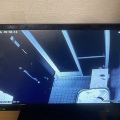 防犯　監視 1TBHDD内蔵NVR本体と500万画素カメラ4台の画像